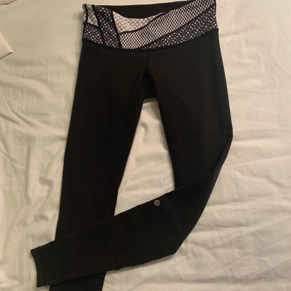 Lululemon Wunder Unders, luon fabric